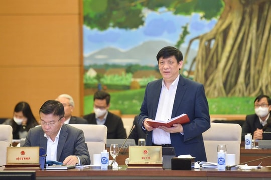 Bác sĩ nước ngoài chữa bệnh cho người Việt Nam phải thành thạo tiếng Việt?