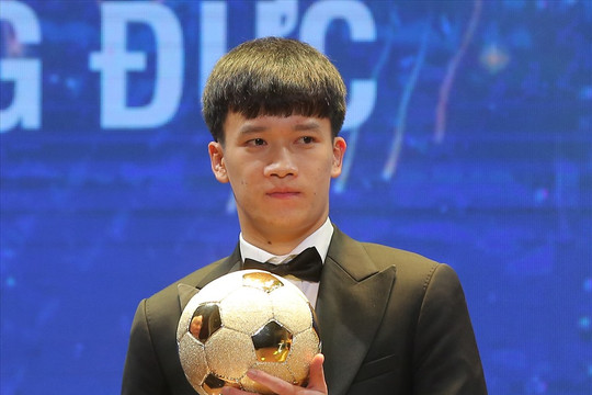 Tiền vệ Hoàng Đức: Từ “sao trẻ” U20 World Cup tới Quả bóng vàng Việt Nam