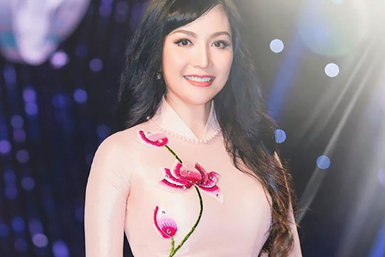 Chuyện đời sóng gió của mỹ nhân Việt hai lần đăng quang Hoa hậu