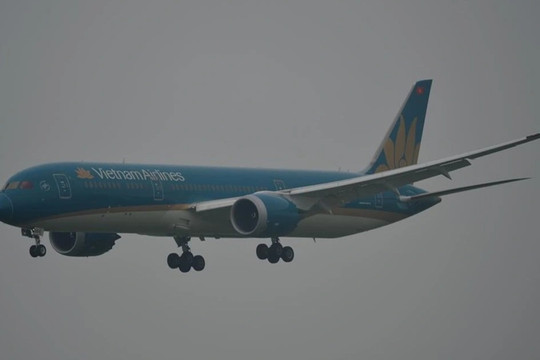 Sương mù bủa vây, máy bay không thể hạ cánh phải "chào thua" quay về Nhật