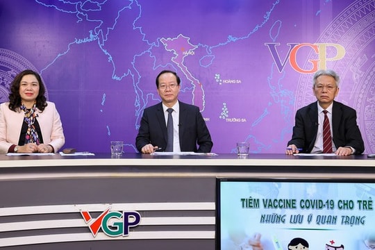 Chuyên gia y tế: Tiêm vaccine không ảnh hưởng yếu tố di truyền của trẻ em