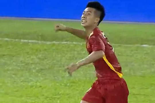 Clip: Bàn thắng mở tỷ số đẹp mắt của U23 Việt Nam
