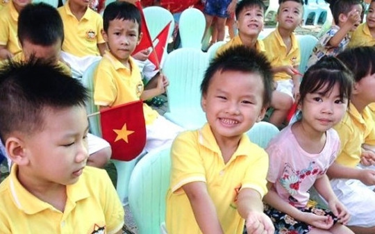 Học sinh lớp 1-6 ngoại thành Hà Nội sẽ chuyển học trực tuyến vì Covid-19 gia tăng