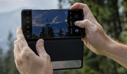 2022 rồi nhưng vì sao ứng dụng chụp ảnh dành cho Android vẫn tệ hơn iPhone?
