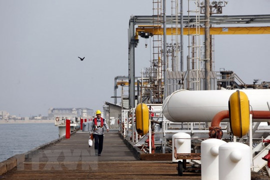 OPEC+ giữ nguyên kế hoạch sản lượng nhỏ giọt, bất chấp giá dầu tăng