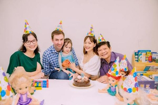 Gia đình diễn viên Lan Phương bị nhiễm Covid-19