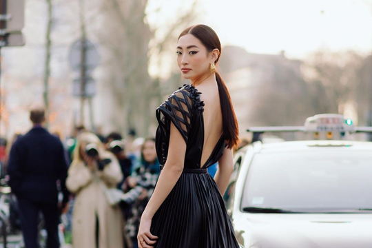 Dàn hoa hậu, á hậu Việt xuất hiện ấn tượng tại Paris Fashion Week