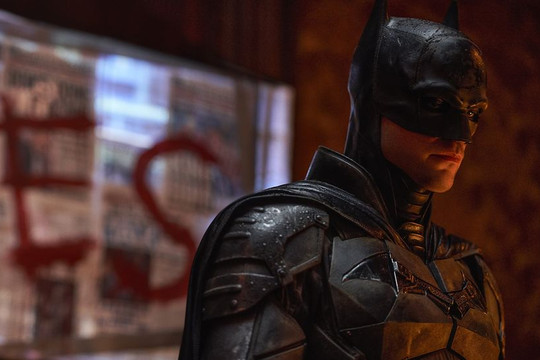 The Batman: Khán giả cuốn theo làn gió mới của phim siêu anh hùng