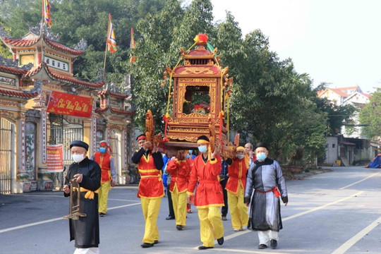 Hình ảnh lễ rước nước lễ hội Thủy tổ Quan họ tại Bắc Ninh