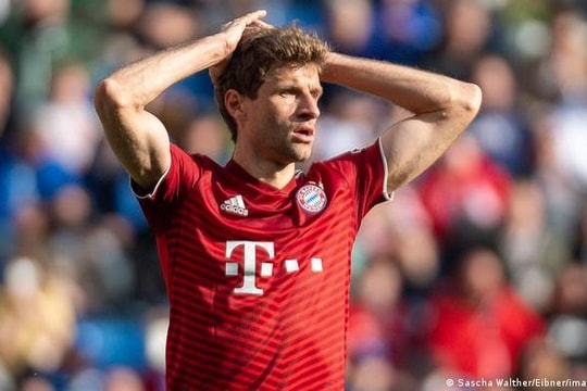 Lewansowski vẫn ghi bàn, nhưng Bayern đang gặp chuyện gì?
