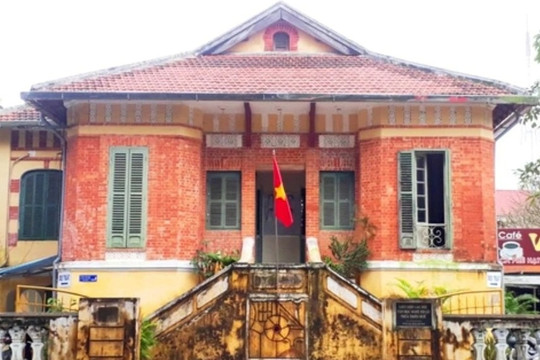 Thừa Thiên Huế thuê "thần đèn" di dời biệt thự Pháp cổ