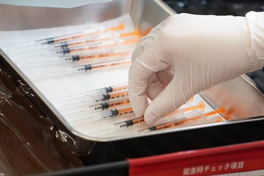 Quốc gia châu Á tính tiêm mũi 4 vắc xin Covid-19 cho người dân