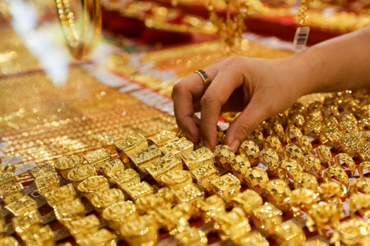 Giá vàng trong nước ‘bốc hơi’ hơn 1 triệu đồng/lượng