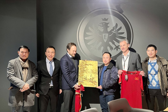 Sự hợp tác với Bundesliga mở ra cơ hội phát triển cho bóng đá Việt Nam