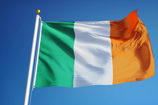 Điện mừng quốc khánh Cộng hòa Ireland