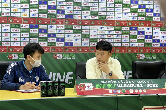 Huấn luyện viên Hà Nội  mong muốn Quang Hải ở lại đội bóng