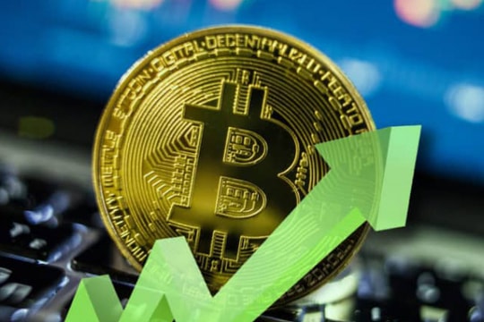 Giá Bitcoin tăng vượt 41.000 USD