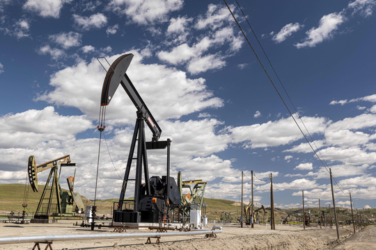 Giá dầu tăng hơn 8% sau cảnh báo 'khủng hoảng nguồn cung'