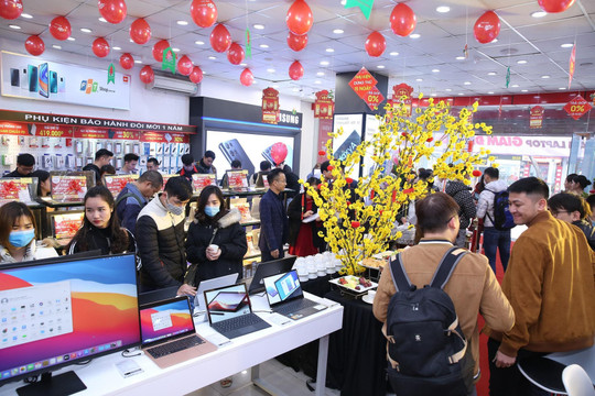 Vì sao FPT Shop mạnh tay mở hơn 150 Trung tâm laptop trên toàn quốc