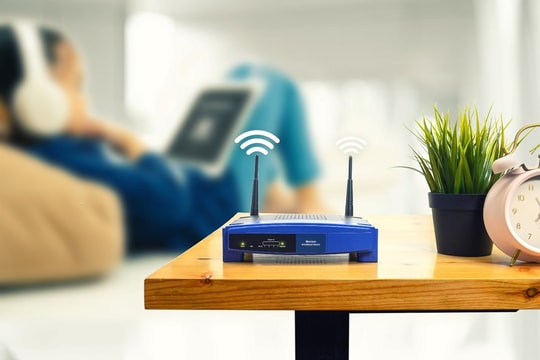 Cách kiểm tra xem hàng xóm có câu trộm Wi-Fi nhà bạn không