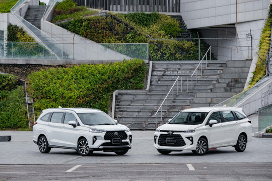 Toyota trình làng cặp đôi MPV Veloz Cross và Avanza Premio: ngập trang bị, giá bán đủ sức cạnh tranh Mitsubishi Xpander