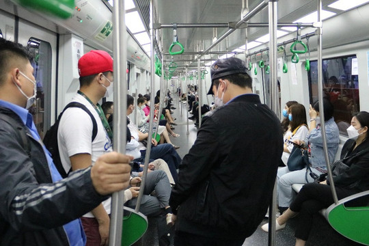 Khách đi tàu Cát Linh - Hà Đông tăng mạnh, lãnh đạo Metro lên tiếng lý giải