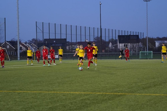 U17 Việt Nam thi đấu khởi sắc trước chủ nhà U16 Borussia Dortmund