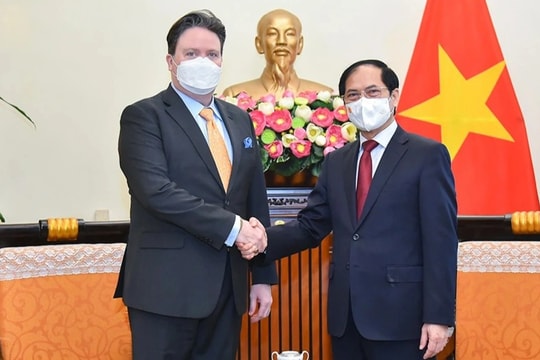 Bộ trưởng Ngoại giao Việt Nam trao đổi với Đại sứ Mỹ về xung đột Ukraine