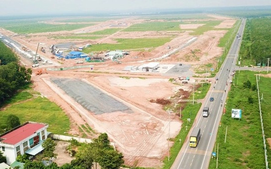 Mặt bằng kiểu "xôi đỗ" cản trở dự án sân bay Long Thành