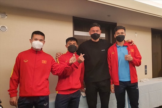 Thủ môn Đặng Văn Lâm tái ngộ tuyển Việt Nam tại Nhật Bản