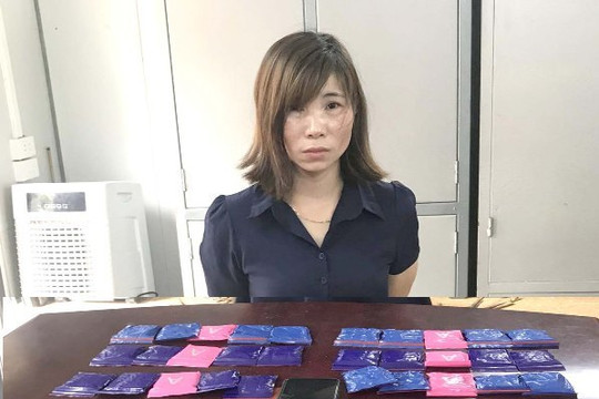Mang hơn 1 vạn viên ma túy tổng hợp từ Lào về Việt Nam, nữ quái bị bắt quả tang trên quốc lộ