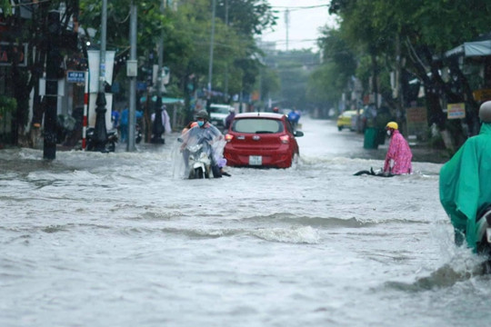 Quảng Ngãi khẩn cấp ứng phó đợt mưa lớn bất thường
