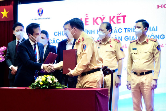 Honda Việt Nam phối hợp Cục CSGT triển khai các hoạt động ATGT giai đoạn mới