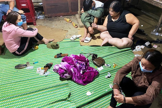 Quảng Nam: Triệt xóa nhóm đánh bạc 'khuấy đảo' các đám tang