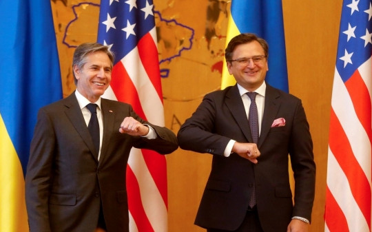 Xung đột Nga-Ukraine: Ngoại trưởng Mỹ, Ukraine điện đàm; Bulgaria trục xuất nhà ngoại giao Nga vì lý do gì?