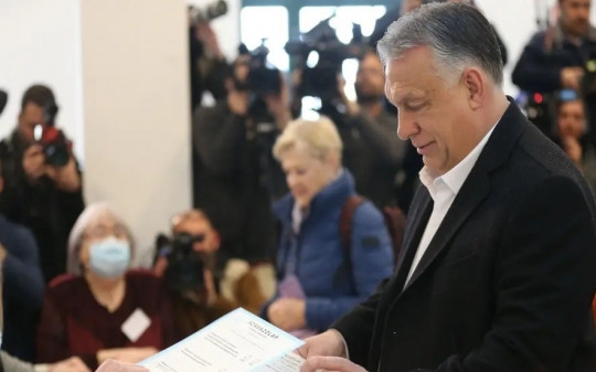 Hân hoan hậu bầu cử, Thủ tướng Hungary: 'Thắng lợi quá lớn, có thể thấy được từ Mặt trăng'