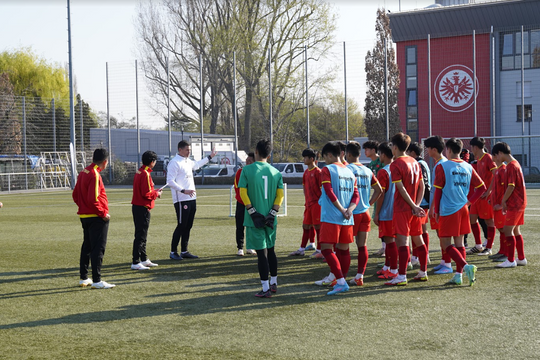 Đội tuyển U17 Việt Nam và tuần tập huấn bổ ích tại Frankfurt