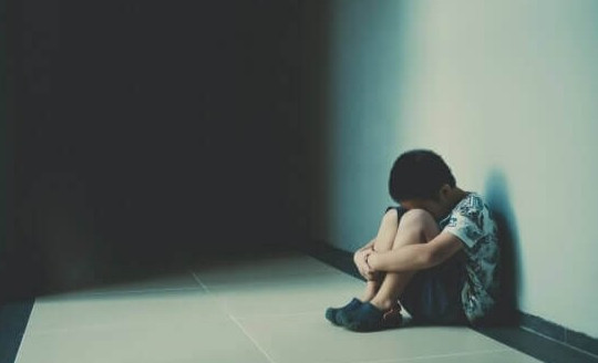 11 dấu hiệu gợi ý cho cha mẹ trẻ có thể bị trầm cảm