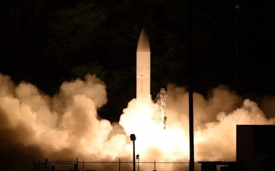 'Giật mình' vì thiếu vũ khí tấn công, Australia gấp gáp phát triển tên lửa