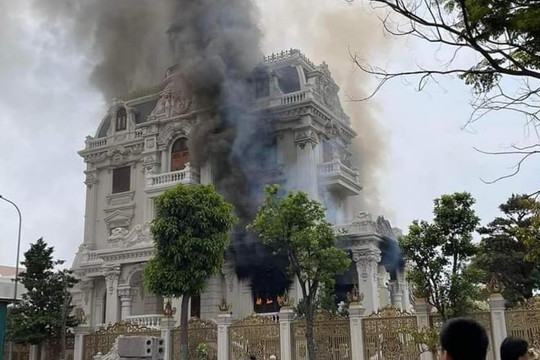 Cháy toà lâu đài của đại gia Quảng Ninh: Nữ chủ nhà thiệt mạng