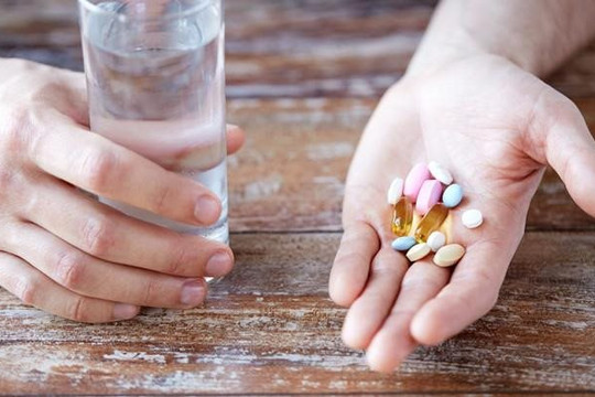 Lạm dụng thuốc giảm đau nguy hiểm ra sao?
