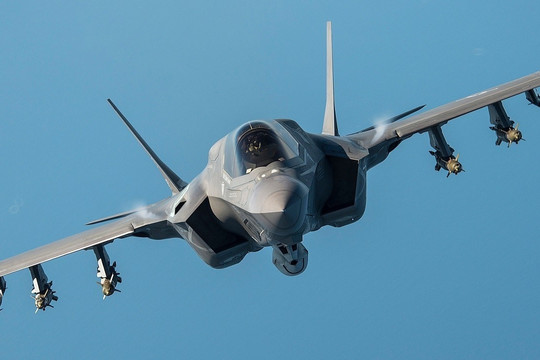Mỹ cắt giảm 'quái thú trên không' F-35: Sai lầm lớn đi kèm giá đắt?