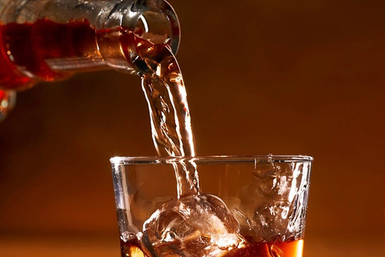 Rượu ảnh hưởng đến việc điều trị ung thư như thế nào?