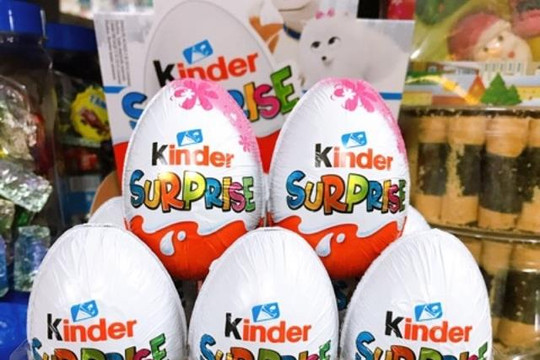 Bộ Công Thương khuyến cáo không dùng kẹo trứng socola Kinder nghi nhiễm khuẩn