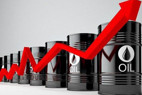 Giá dầu bất ngờ quay đầu tăng mạnh