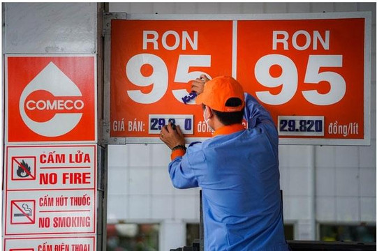 Giá xăng dầu tăng cao, doanh nghiệp bán lẻ lãi đậm