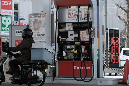 Chuyên gia quốc tế: 'Giá dầu sẽ sớm bật tăng'