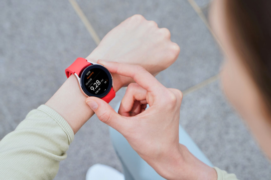 Samsung Galaxy Watch 4 thêm tính năng đo huyết áp và điện tâm đồ