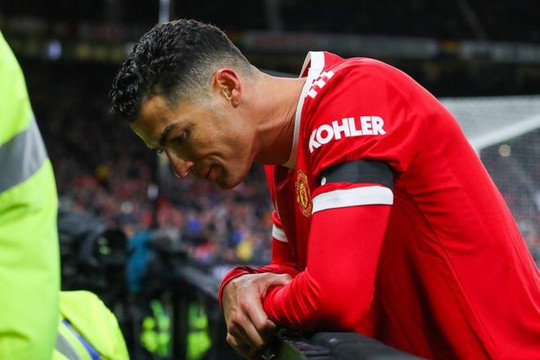 Ronaldo không dự trận đấu Man Utd vs Liverpool