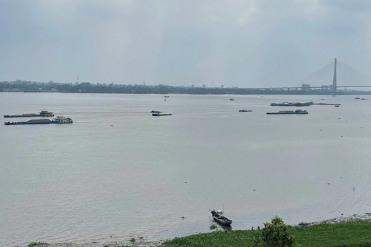 Những nguy hại từ việc nước sông Mekong dâng cao bất thường trong mùa khô